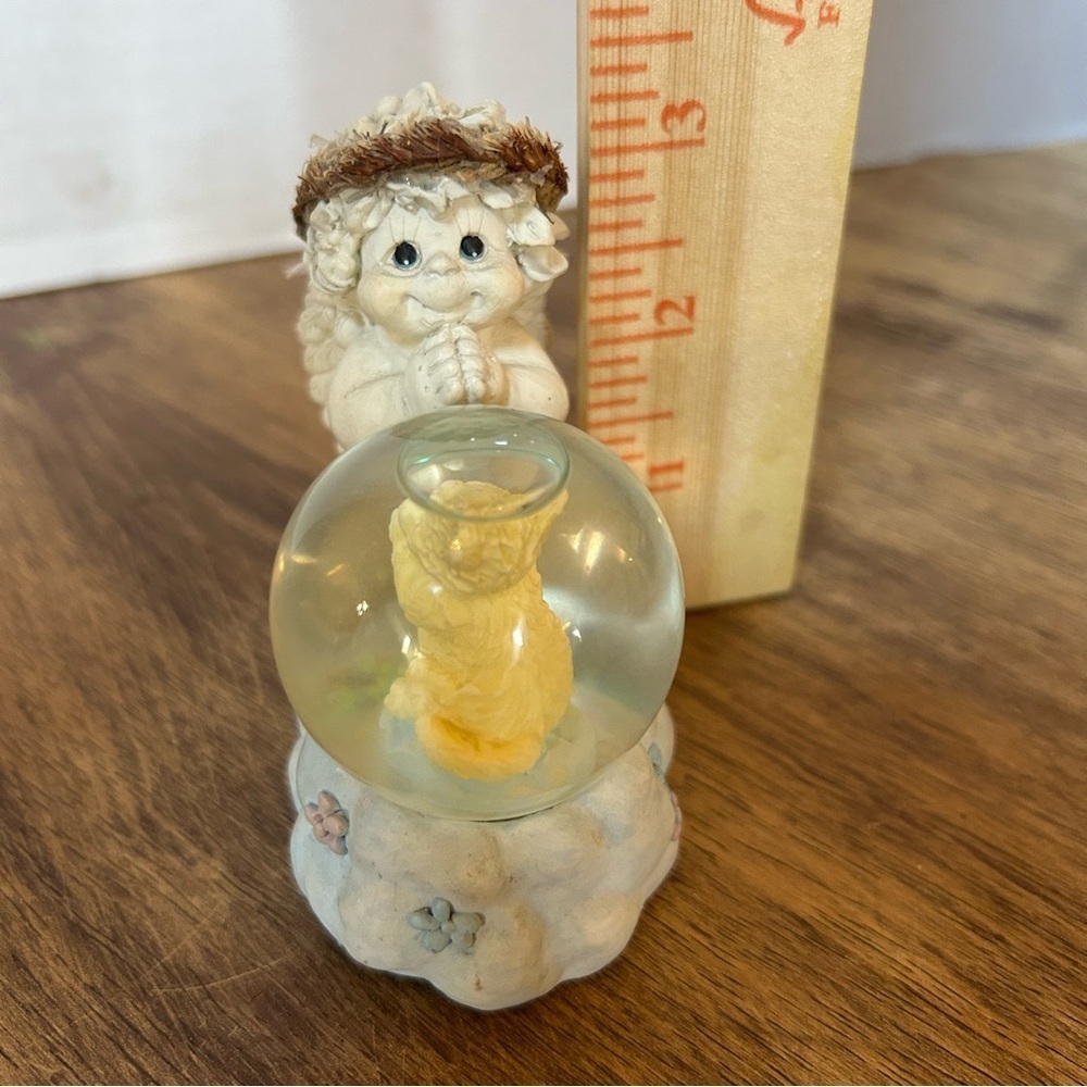 Vintage Westland Dreamsicles Snow Globe Cherub Angel & Cat Praying 90’s Figurine - Picture 7 of 8